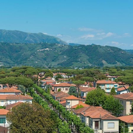 Versilia Residence Camaiore Bagian luar foto